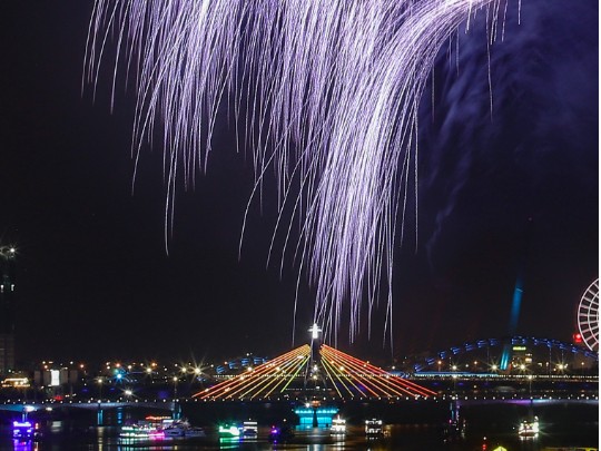 Da Nang Bustling with Tourists During Fireworks Festival and Exciting Summer Tours