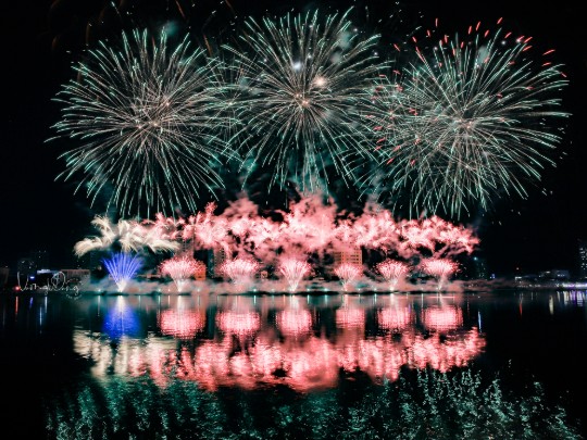 Da Nang Bursts Into Color on Opening Night of the 2025 International Fireworks Festival